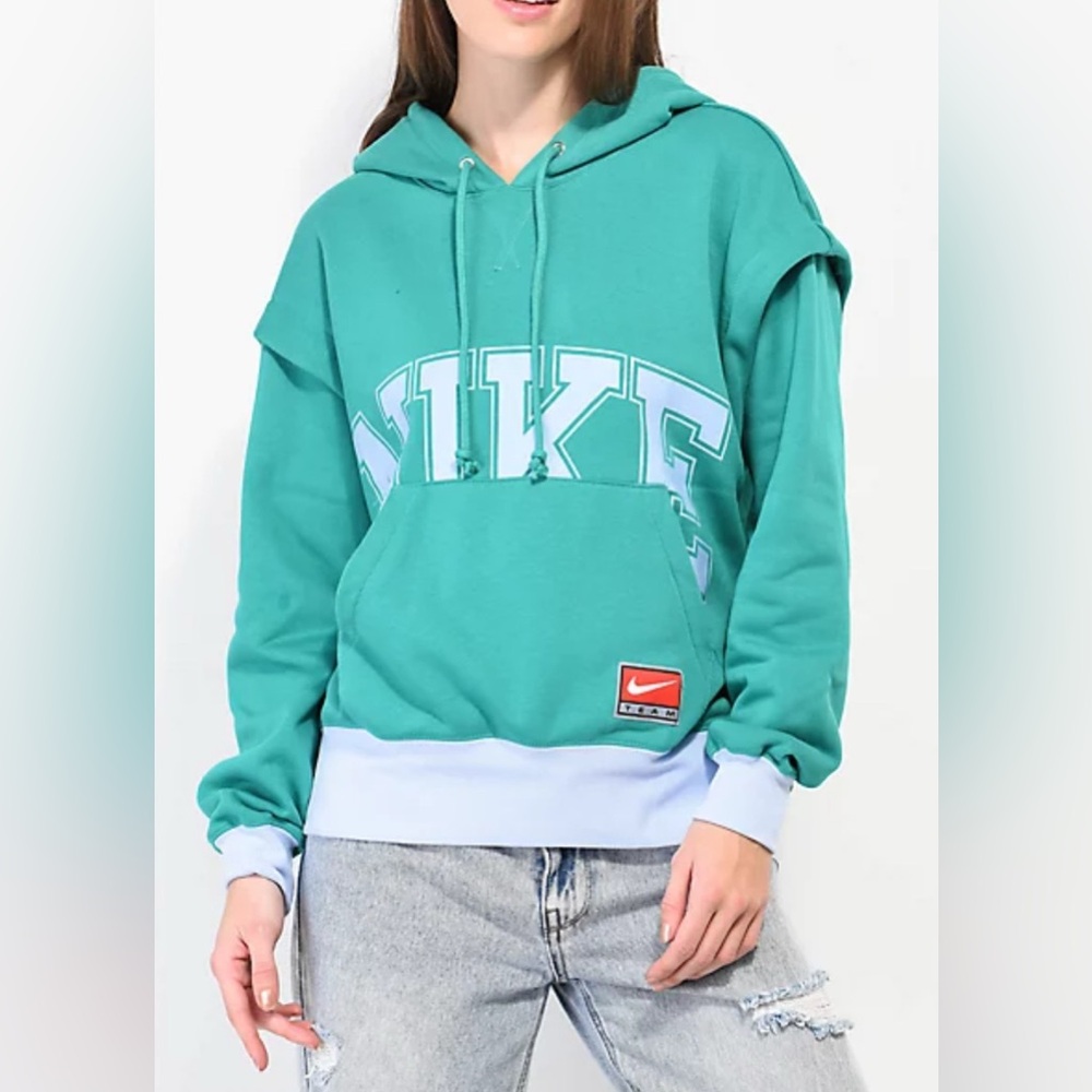 Nike Women's Sportswear Team Nike Hoodie Green Size S